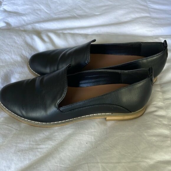 Indigo Rd Black Vegan Leather Flats Loafers Size 6.5 - Picture 3 of 8